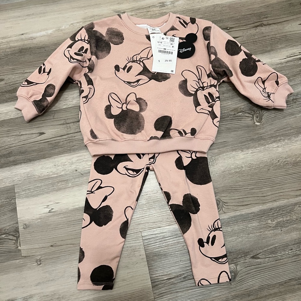 Disney baby girl Zara outfit size 12-18mo